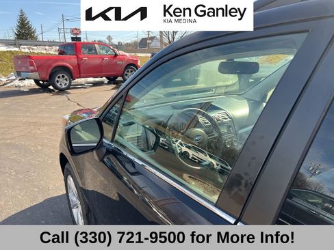 Used 2015 Subaru Forester 2.5i Limited image 24