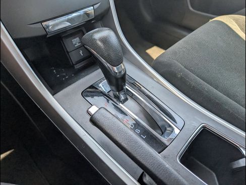 Used 2013 Honda Accord LX image 21