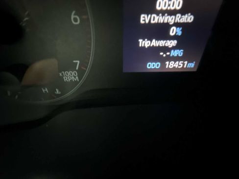 Used 2024 Toyota Corolla LE FWD image 12