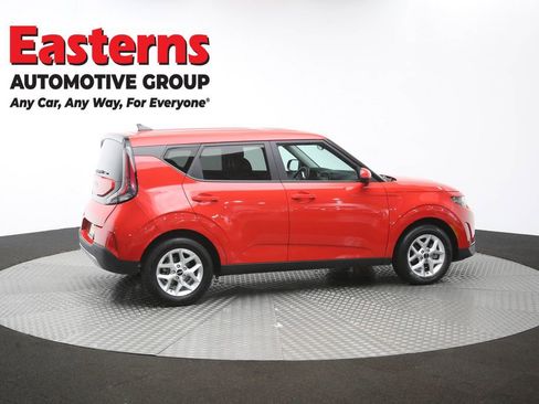Used 2025 Kia Soul LX w/ LX Technology Package FWD image 43