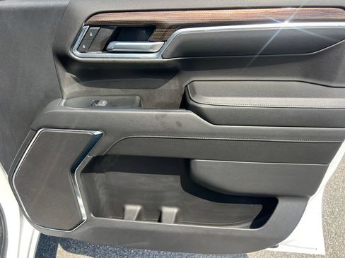 Used 2024 Chevrolet Silverado 1500 RST w/ LPO, Dark Essentials Package AWD/4WD image 15