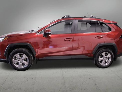Used 2024 Toyota RAV4 XLE image 2