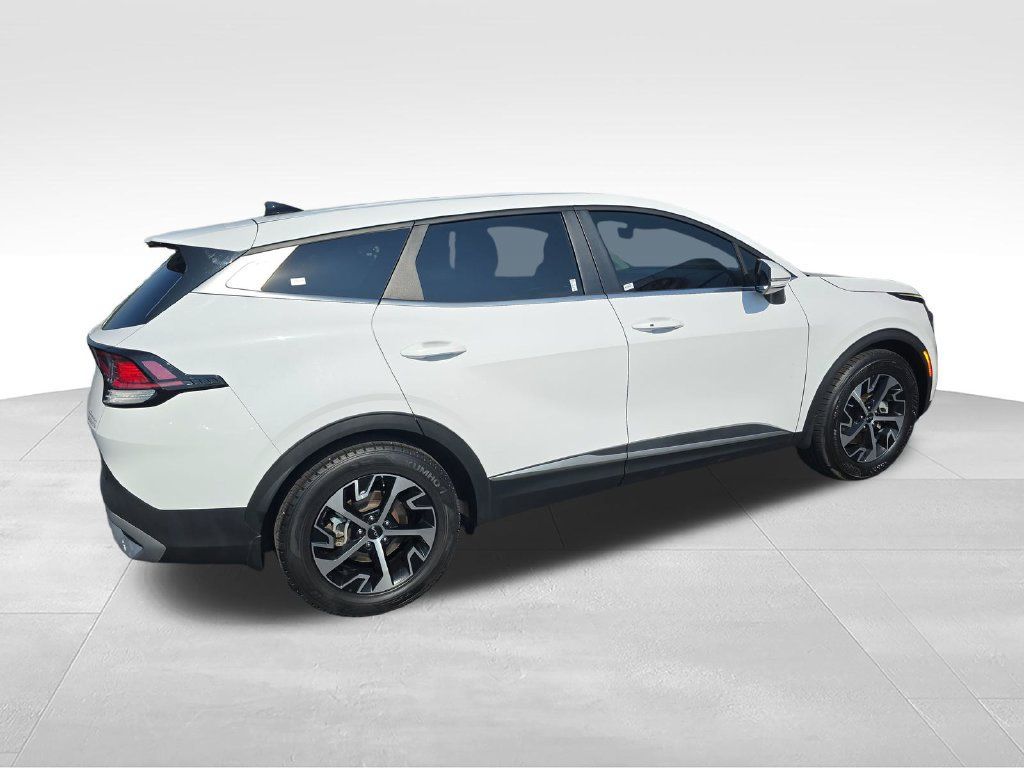 Used 2023 Kia Sportage EX FWD image 6