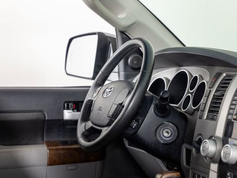 Used 2010 Toyota Tundra Limited AWD/4WD image 25