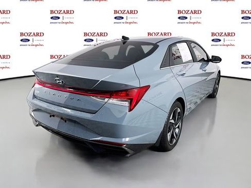 Used 2022 Hyundai Elantra SEL w/ Convenience + Premium Package image 8