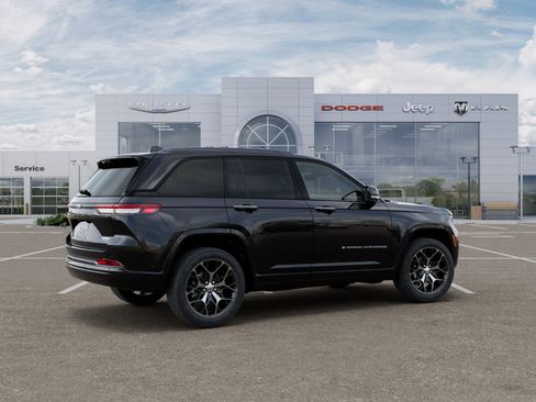 New 2026 Jeep Grand Cherokee Summit AWD/4WD image 32