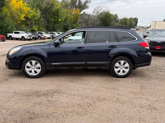 Used 2014 Subaru Outback 2.5i Premium AWD/4WD image 2