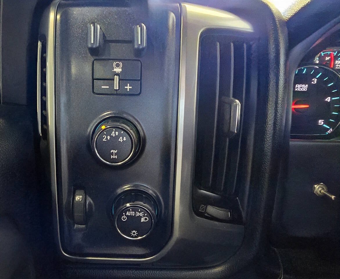 Used 2016 Chevrolet Silverado 2500 LT AWD/4WD image 18