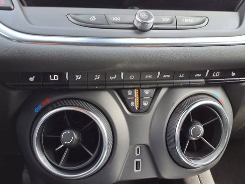 Used 2024 Chevrolet Blazer LT w/ LPO, Floor Liner Package FWD image 34
