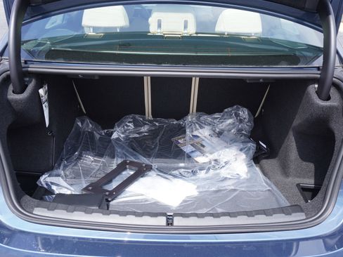 New 2025 BMW 330i Sedan w/ Premium Package image 30