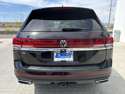 Certified 2024 Volkswagen Atlas SE w/ Black Wheel Package image 6