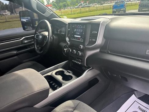 Used 2020 RAM 1500 Big Horn AWD/4WD image 13