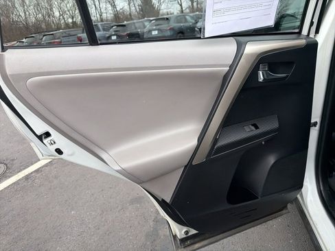 Used 2013 Toyota RAV4 Limited image 21