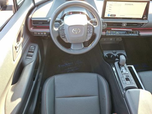 Used 2024 Toyota Prius Prime image 12