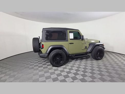 Used 2025 Jeep Wrangler Sport AWD/4WD image 38