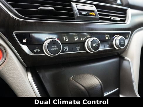 Used 2018 Honda Accord EX image 7