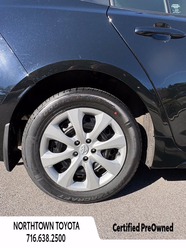 Used 2023 Toyota Corolla LE w/ Carpet Mat Package (TMS) FWD image 9