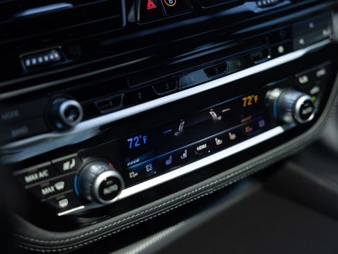 Used 2019 BMW M5 w/ Executive Package image 46