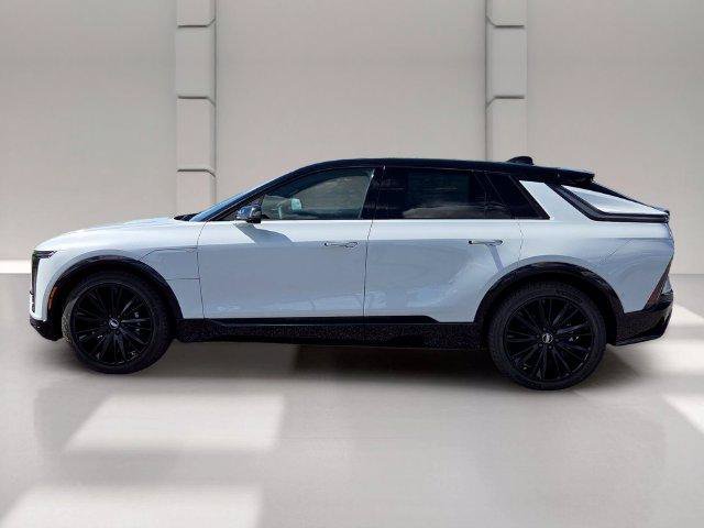 New 2027 Cadillac Lyriq Sport RWD image 2