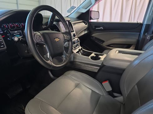 Used 2017 Chevrolet Tahoe LT w/ Luxury Package AWD/4WD image 14