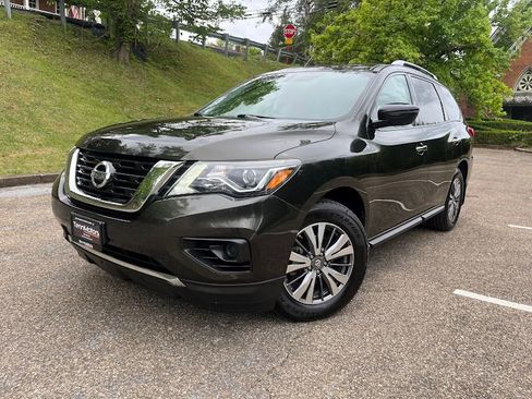 Used 2017 Nissan Pathfinder S AWD/4WD image 56