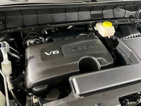 Used 2022 Nissan Pathfinder SL image 38