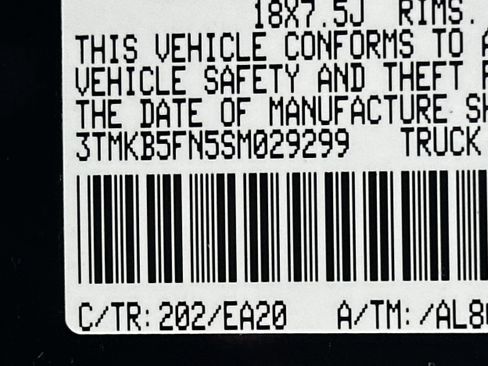 Used 2025 Toyota Tacoma TRD Sport w/ TRD Sport Premium Package RWD image 32