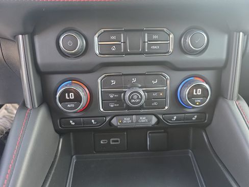 Used 2022 Chevrolet Tahoe RST w/ Luxury Package RWD image 21