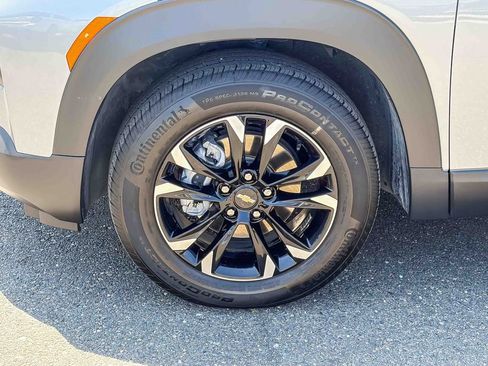 Used 2023 Chevrolet TrailBlazer LT AWD/4WD image 13