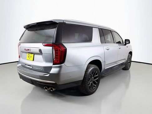 Used 2024 GMC Yukon XL Denali w/ Advanced Technology Package AWD/4WD image 6