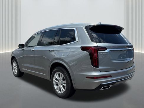New 2025 Cadillac XT6 Luxury image 7