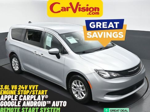 Used 2022 Chrysler Voyager LX FWD image 1
