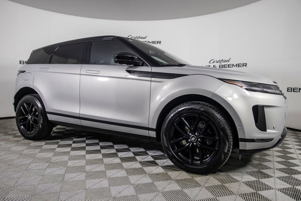 Used 2026 Land Rover Range Rover Evoque S AWD/4WD image 2