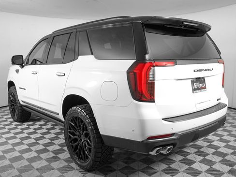 Used 2026 GMC Yukon Denali Ultimate AWD/4WD image 7