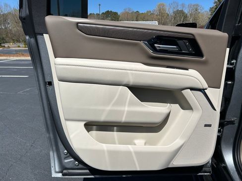New 2026 GMC Yukon XL Denali w/ Denali Reserve Package image 61