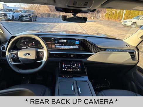 Certified 2025 INFINITI QX80 Pure AWD/4WD image 12