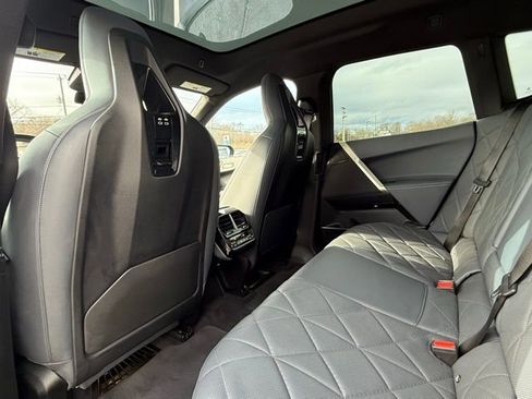 Used 2022 BMW iX xDrive50 w/ Premium Package image 18