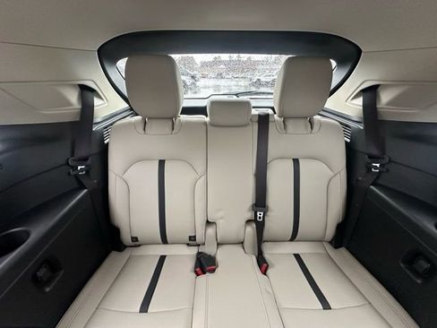 Certified 2025 MAZDA CX-90 3.3 Turbo w/ Preferred Package image 34