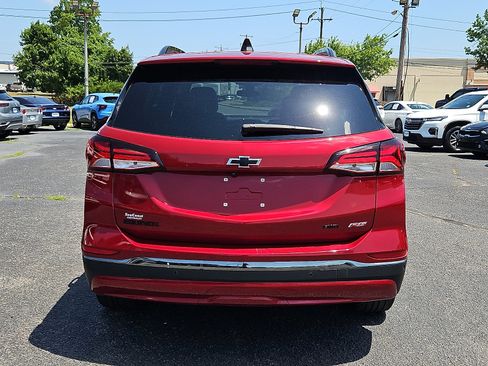 Certified 2023 Chevrolet Equinox RS w/ RS Leather Package AWD/4WD image 6