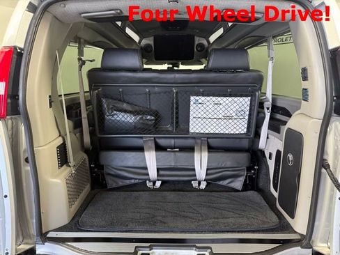 New 2024 Chevrolet Express 2500 Extended image 11