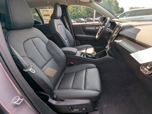New 2026 Volvo XC40 B5 Plus w/ Climate Package image 23