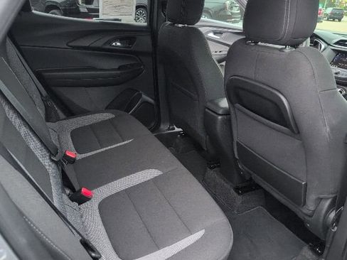Used 2023 Chevrolet TrailBlazer LT FWD image 38