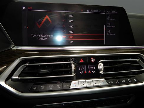 Used 2019 BMW X5 xDrive40i w/ M Sport Package AWD/4WD image 25