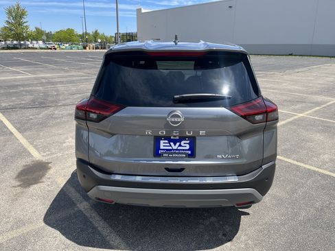 Used 2023 Nissan Rogue SV AWD/4WD image 5