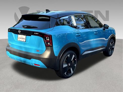 Used 2025 Nissan Kicks SR FWD image 29
