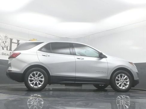 Used 2019 Chevrolet Equinox LS w/ LS Convenience Package FWD image 47