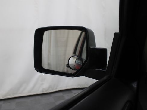 Used 2017 Jeep Patriot Sport image 9