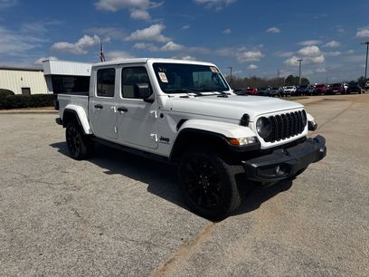 Used 2024 Jeep Gladiator Sport