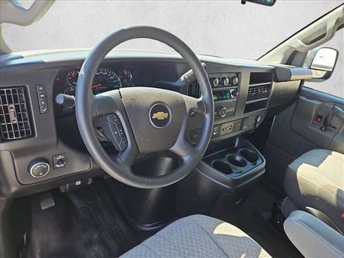 Used 2025 Chevrolet Express 2500 LT w/ LT Preferred Equipment Group RWD image 18