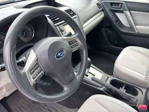 Used 2015 Subaru Forester 2.5i Premium AWD/4WD image 10